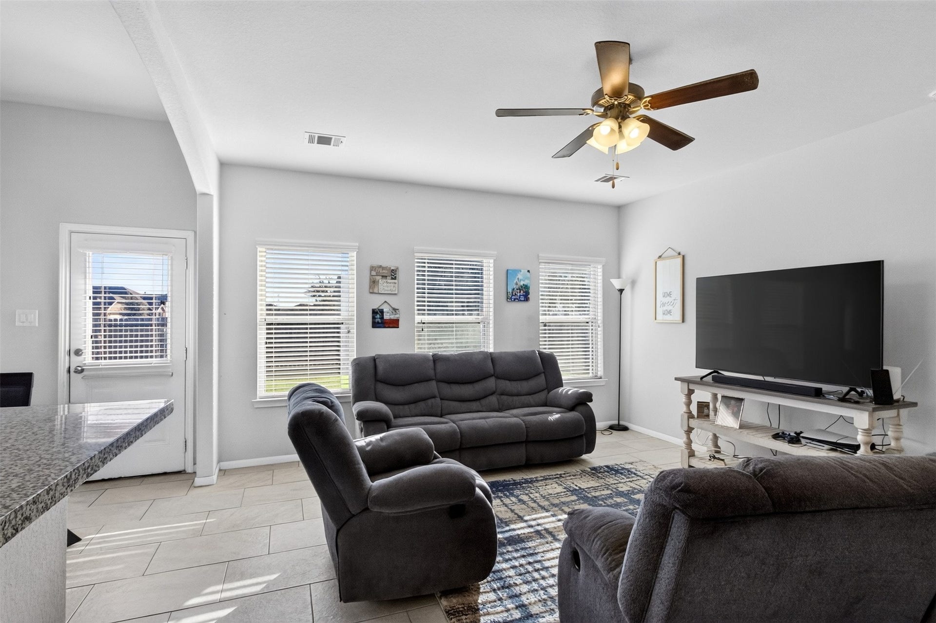 394 Lake Line Drive, Alvin, TX 77511