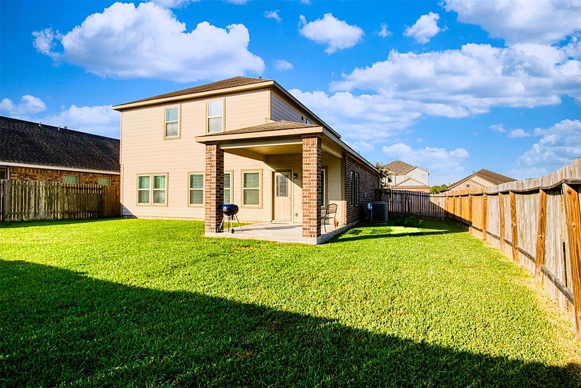 394 Lake Line Drive, Alvin, TX 77511