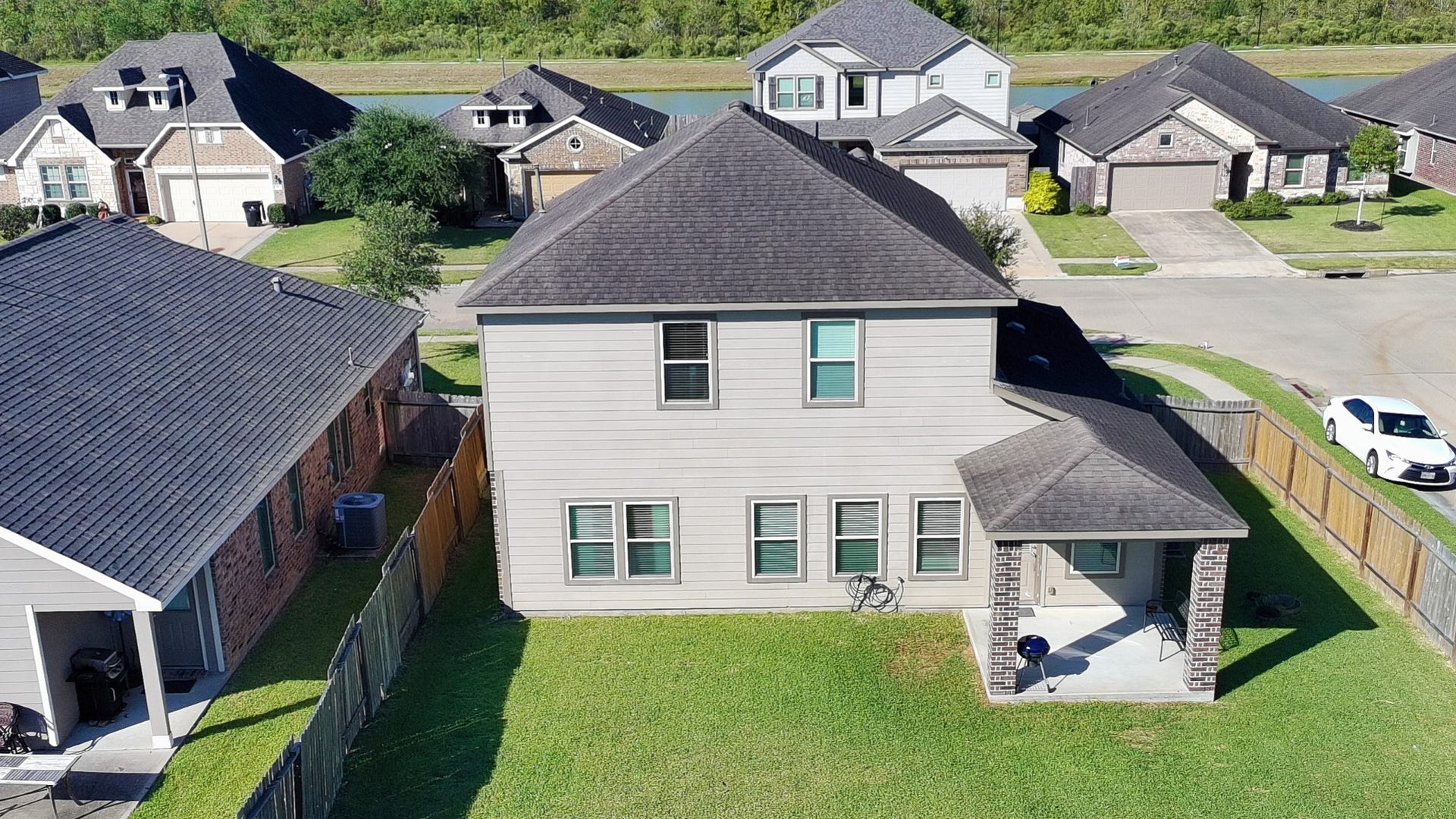 394 Lake Line Drive, Alvin, TX 77511