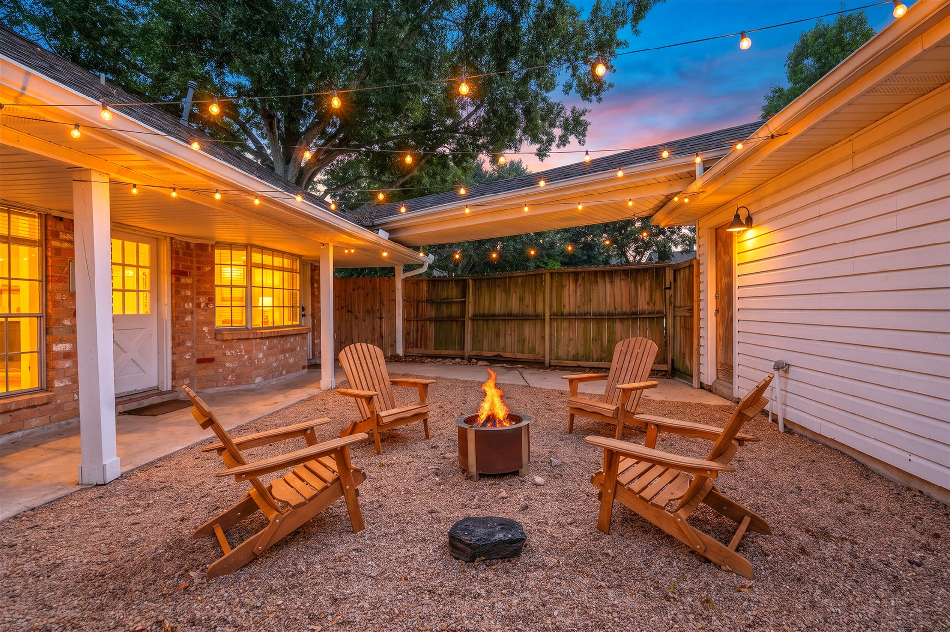 501 Audubon Street, League City, TX 77573 Enjoy relaxing evenings in the back patio area.