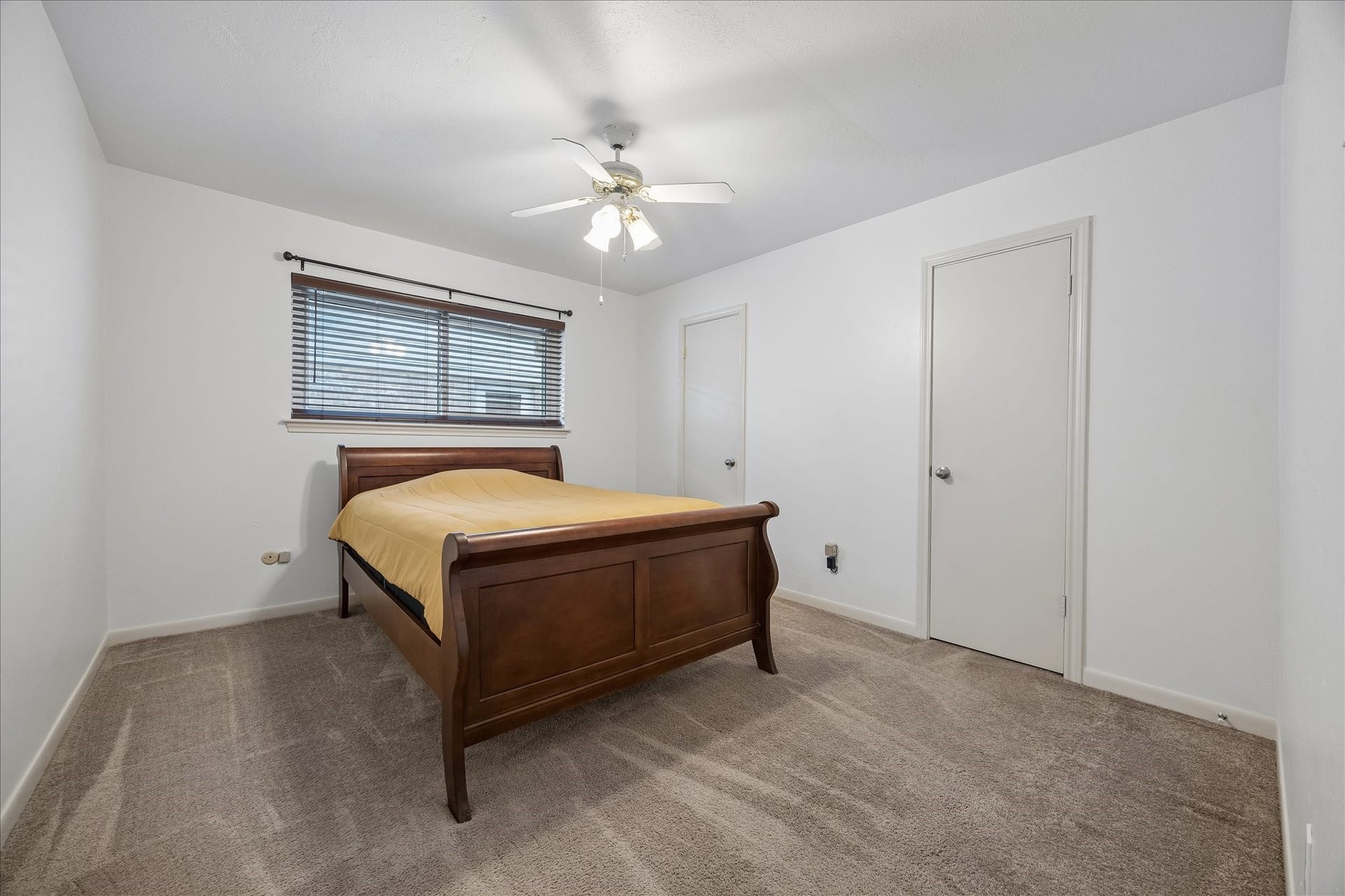13626 Greenridge Drive, Sugar Land, TX 77498 Primary bedroom