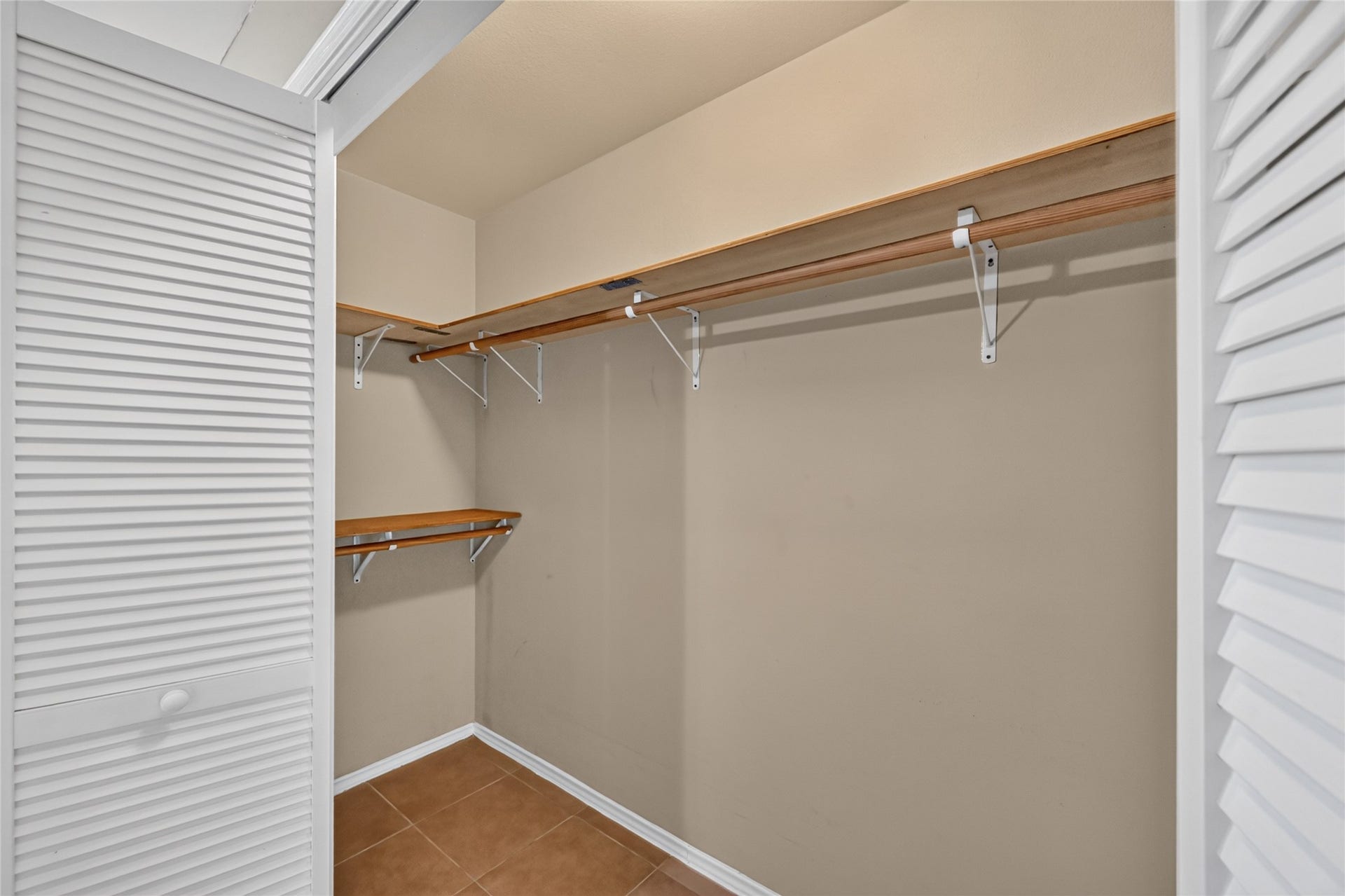 2427 Chalet Road, Houston, TX 77038