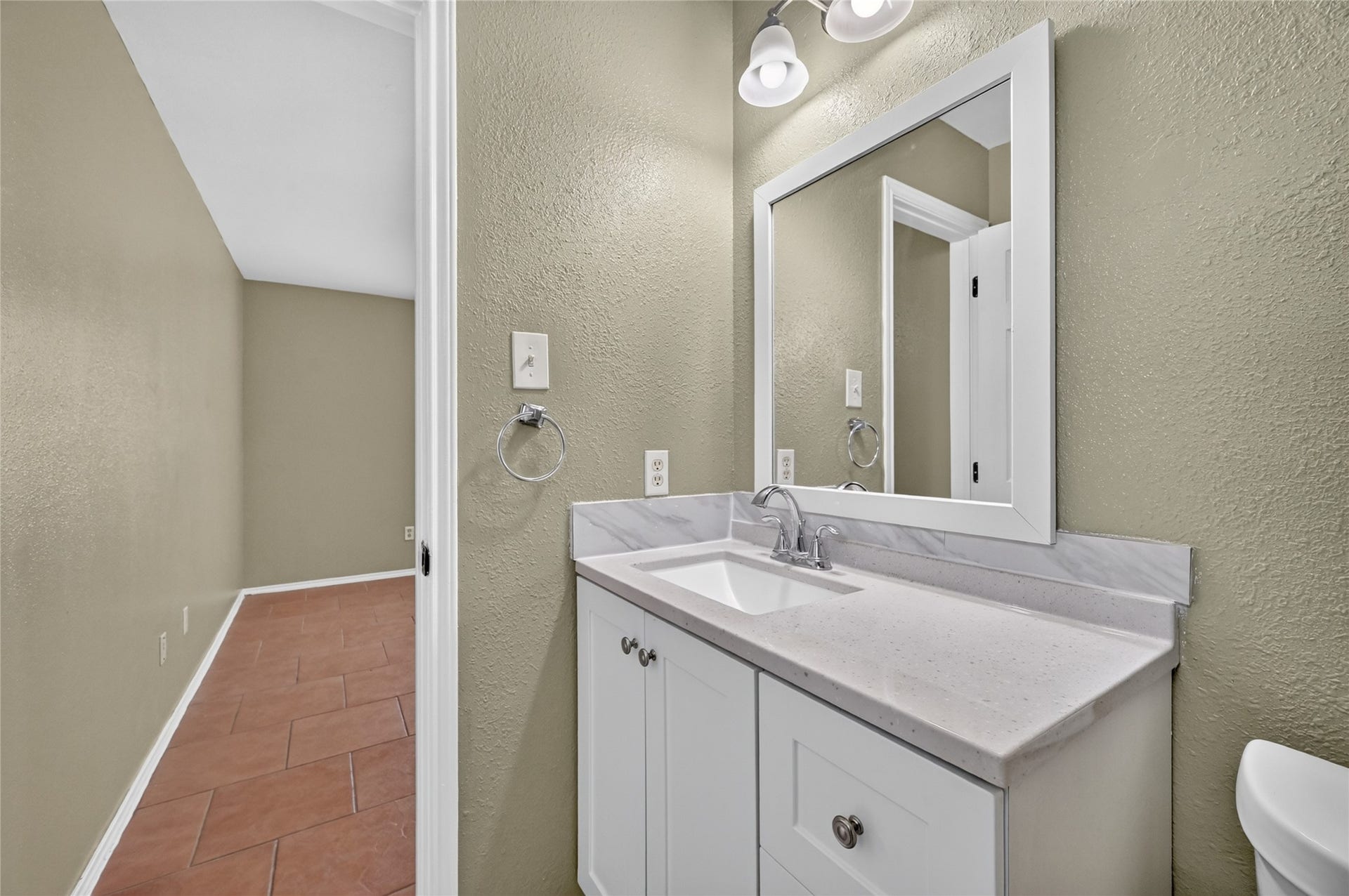 2427 Chalet Road, Houston, TX 77038