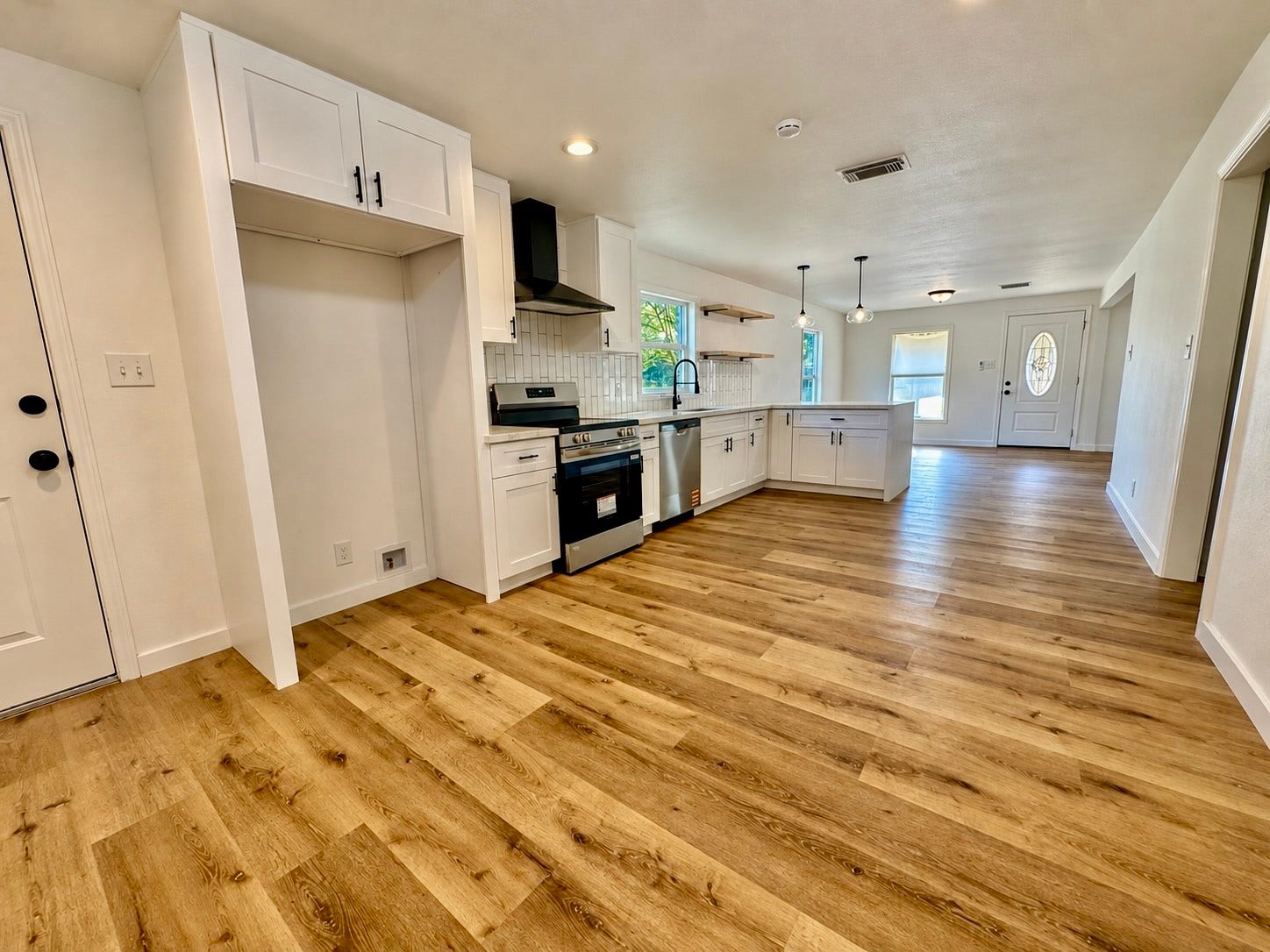 925 Joseph Street, Pasadena, TX 77506 925 Joseph Street, Pasadena, TX 77506