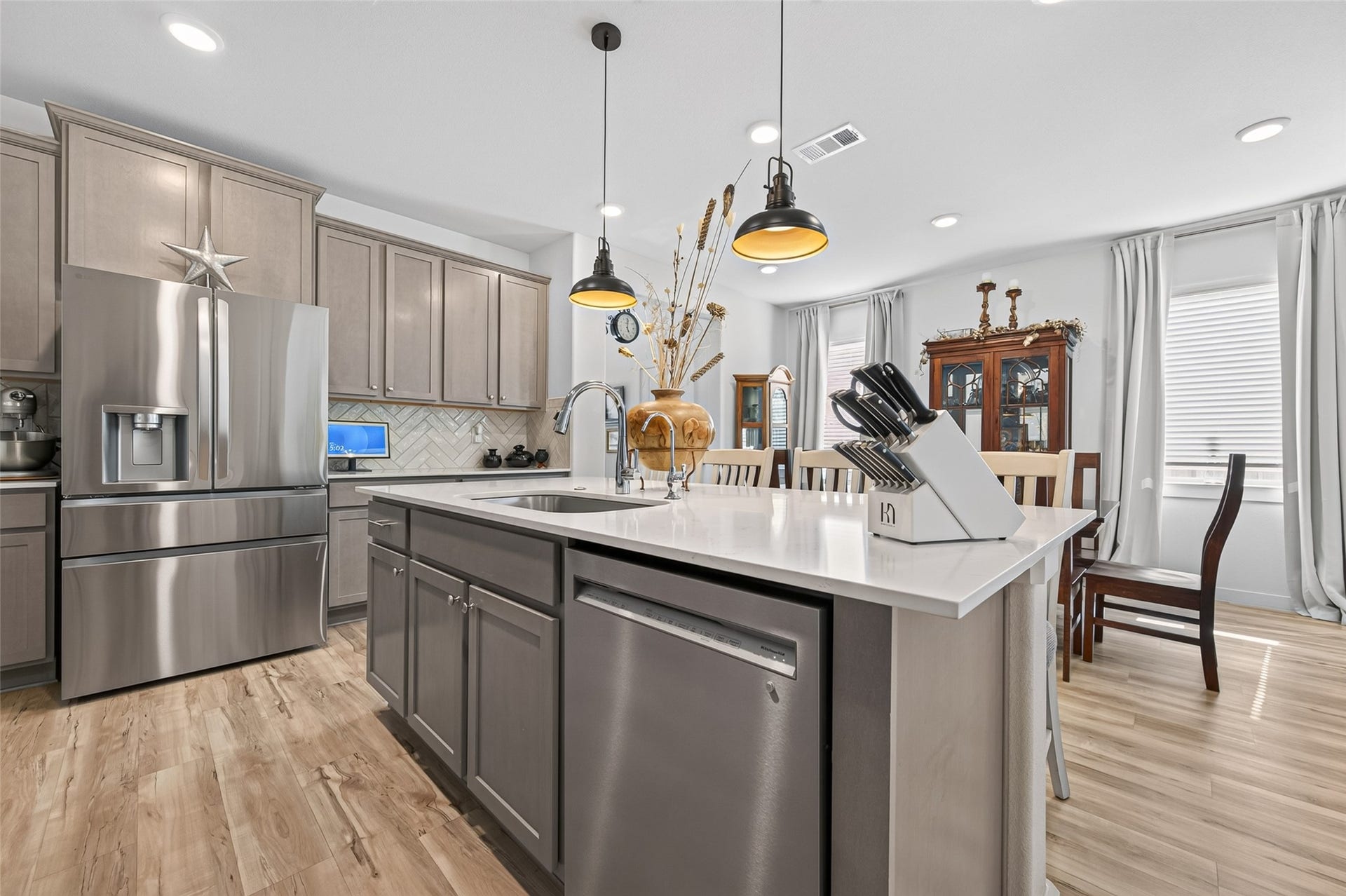21640 Alberta Forest Circle, Magnolia, TX 77355 21640 Alberta Forest Circle, Magnolia, TX 77355