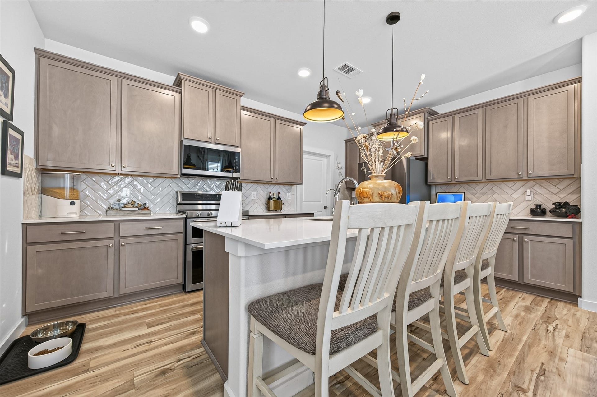 21640 Alberta Forest Circle, Magnolia, TX 77355 21640 Alberta Forest Circle, Magnolia, TX 77355