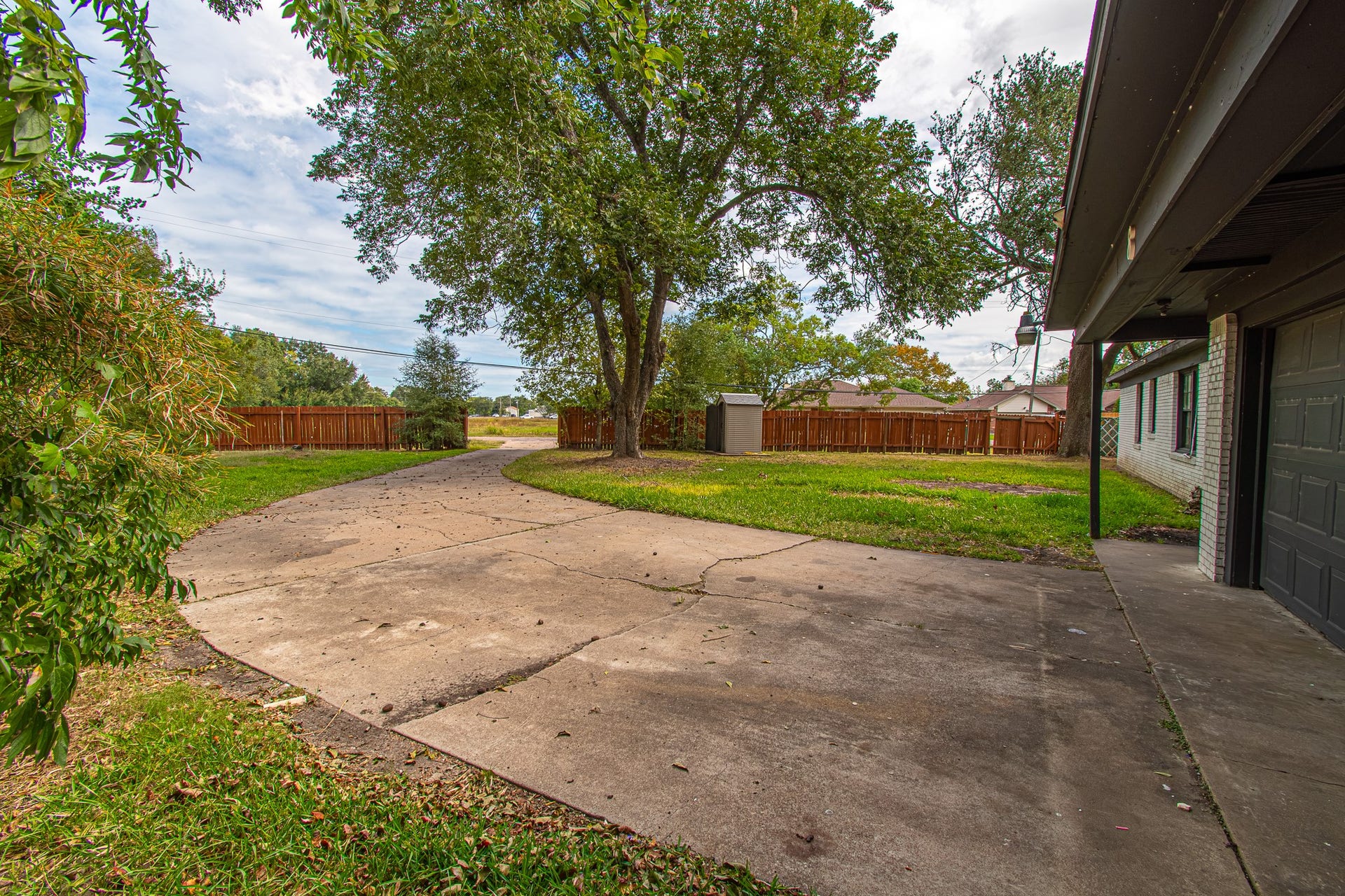 8 Coronado Circle, La Marque, TX 77568 Look at the size of that yard! You have a pecan tree on the property also.