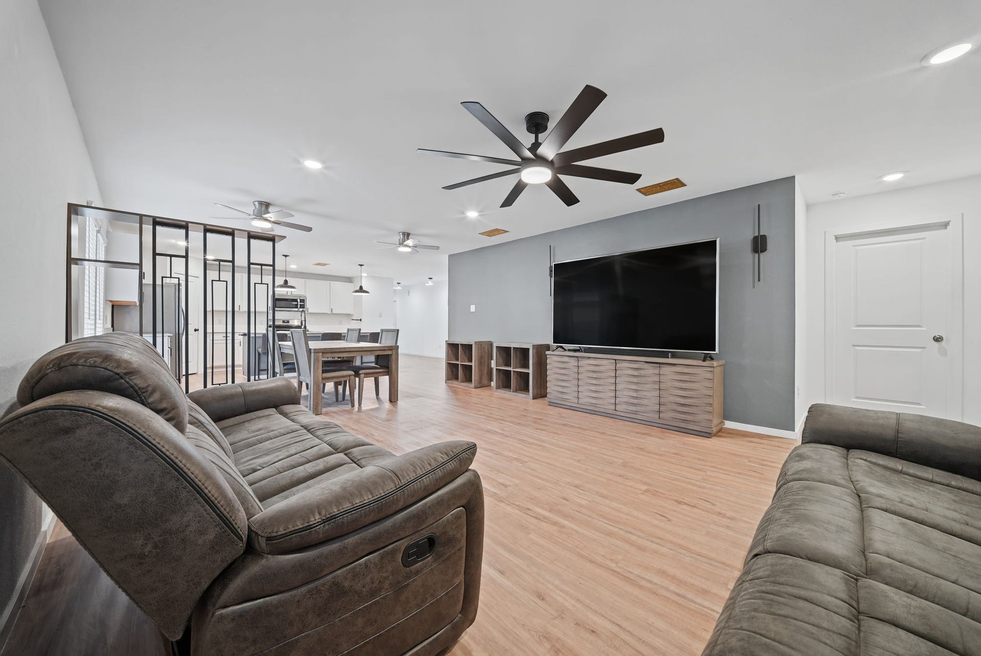 13778 Kit Run, Splendora, TX 77372 Notice upgraded ceiling fan.