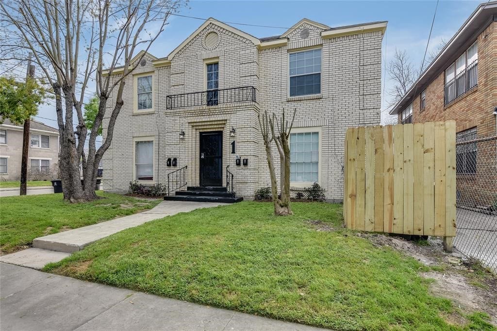 1 Sidney Street, #3, Houston, TX 77003