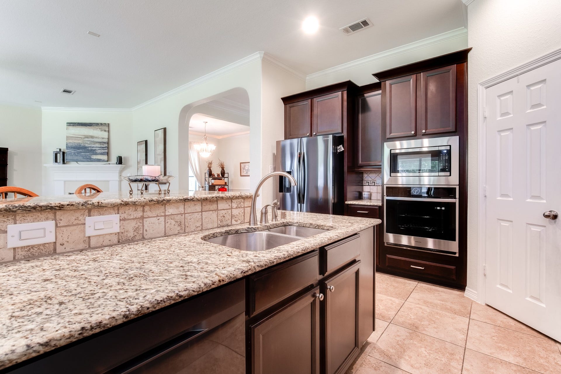 3006 Southern Mill Court, Pearland, TX 77584 Kitchen includes a walk in pantry