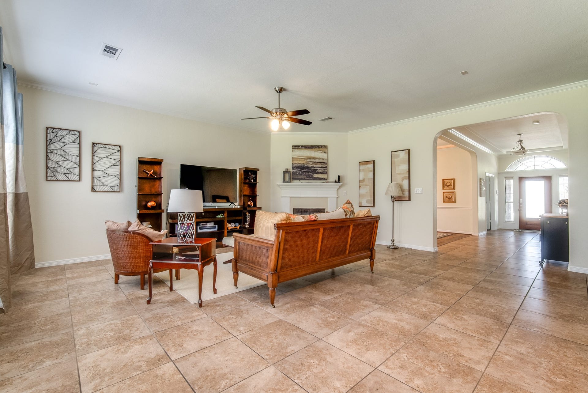3006 Southern Mill Court, Pearland, TX 77584 Sought after large 1 story home