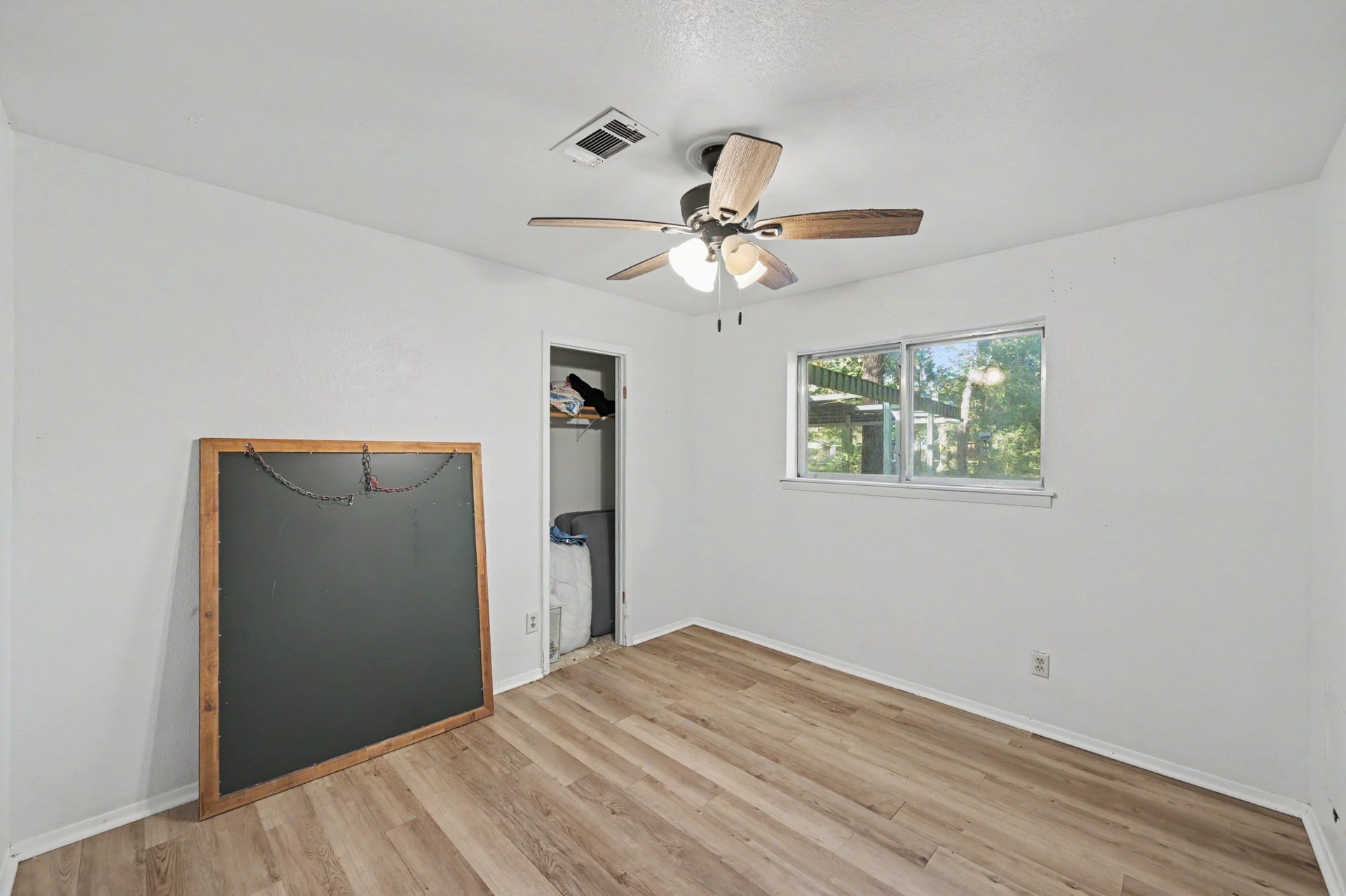 19127 Stillwood Road, Cleveland, TX 77328 19127 Stillwood Road, Cleveland, TX 77328