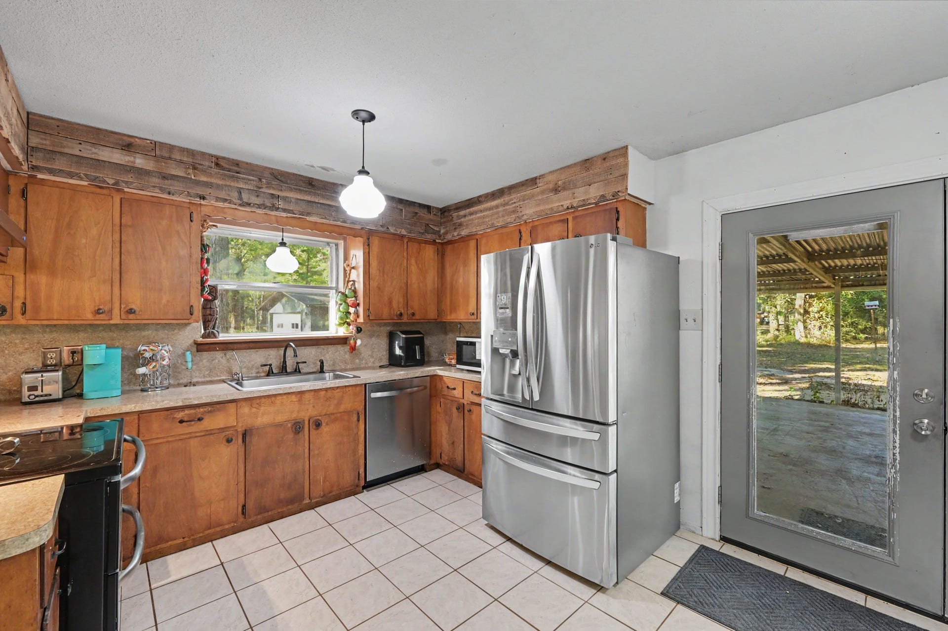 19127 Stillwood Road, Cleveland, TX 77328 19127 Stillwood Road, Cleveland, TX 77328