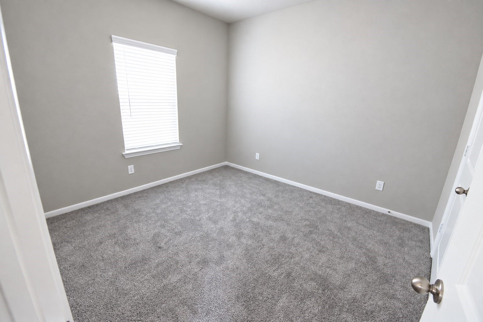 3187 Savannah Rose Drive, Angleton, TX 77515 3187 Savannah Rose Drive, Angleton, TX 77515
