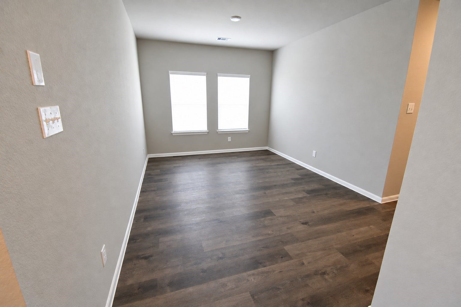 3187 Savannah Rose Drive, Angleton, TX 77515 3187 Savannah Rose Drive, Angleton, TX 77515