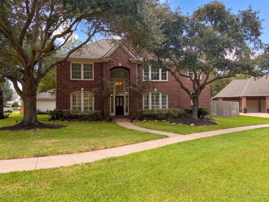 Property photo for 3903 Kenn Court, Missouri City, TX