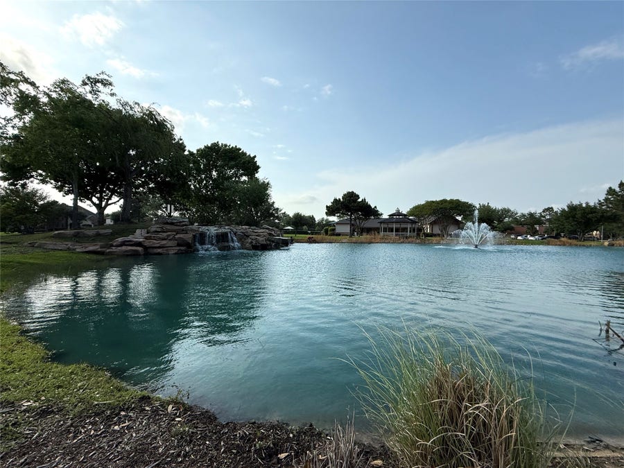 Property photo for 26430 Richwood Oaks Drive, Katy, TX