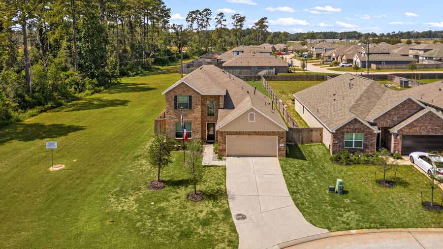 Property photo for 153 Wasatch Peaks Way, Willis, TX