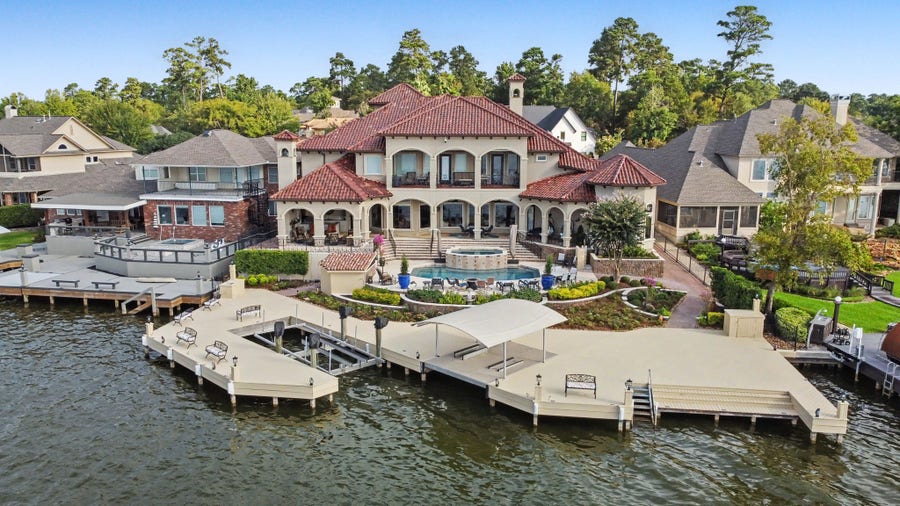 Property photo for 116 W Shore Lane, Montgomery, TX