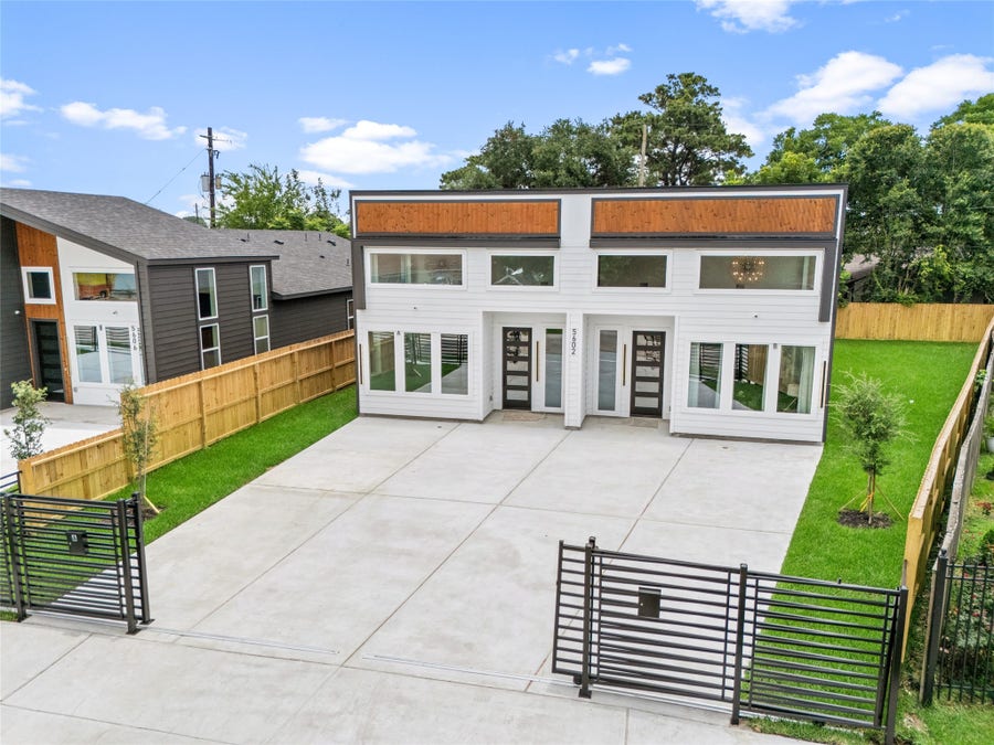 Property photo for 5602 Pershing St, Houston, TX