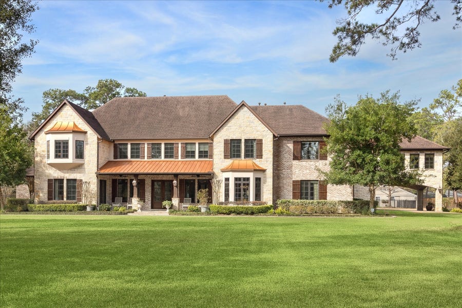 Property photo for 21 W Rivercrest Drive, Houston, TX