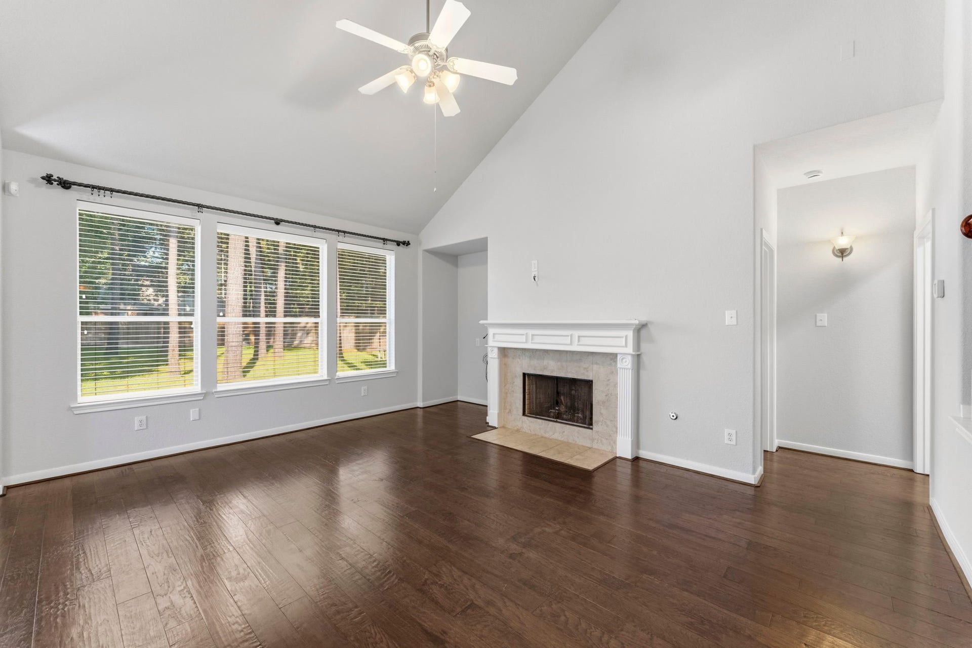 3 Bonwick Court, The Woodlands, TX 77382 3 Bonwick Court, The Woodlands, TX 77382