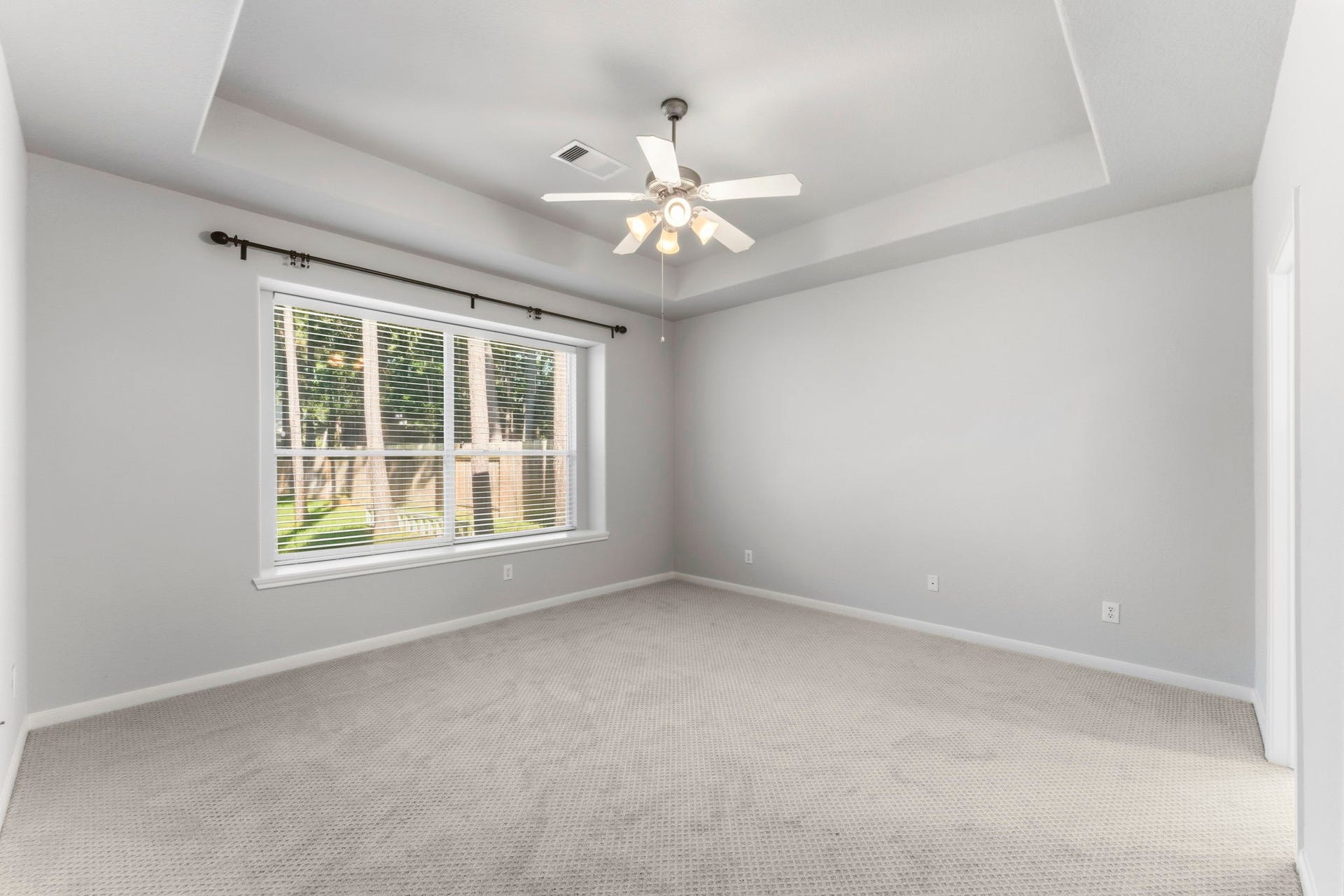 3 Bonwick Court, The Woodlands, TX 77382 3 Bonwick Court, The Woodlands, TX 77382