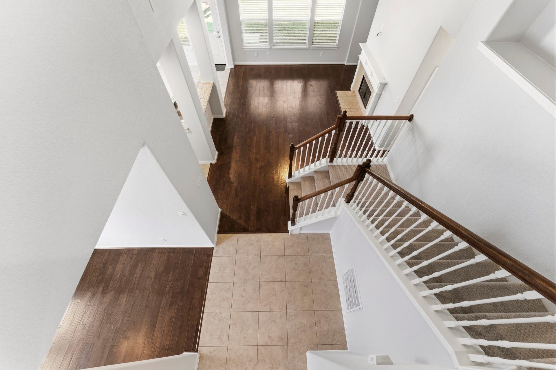 3 Bonwick Court, The Woodlands, TX 77382 3 Bonwick Court, The Woodlands, TX 77382