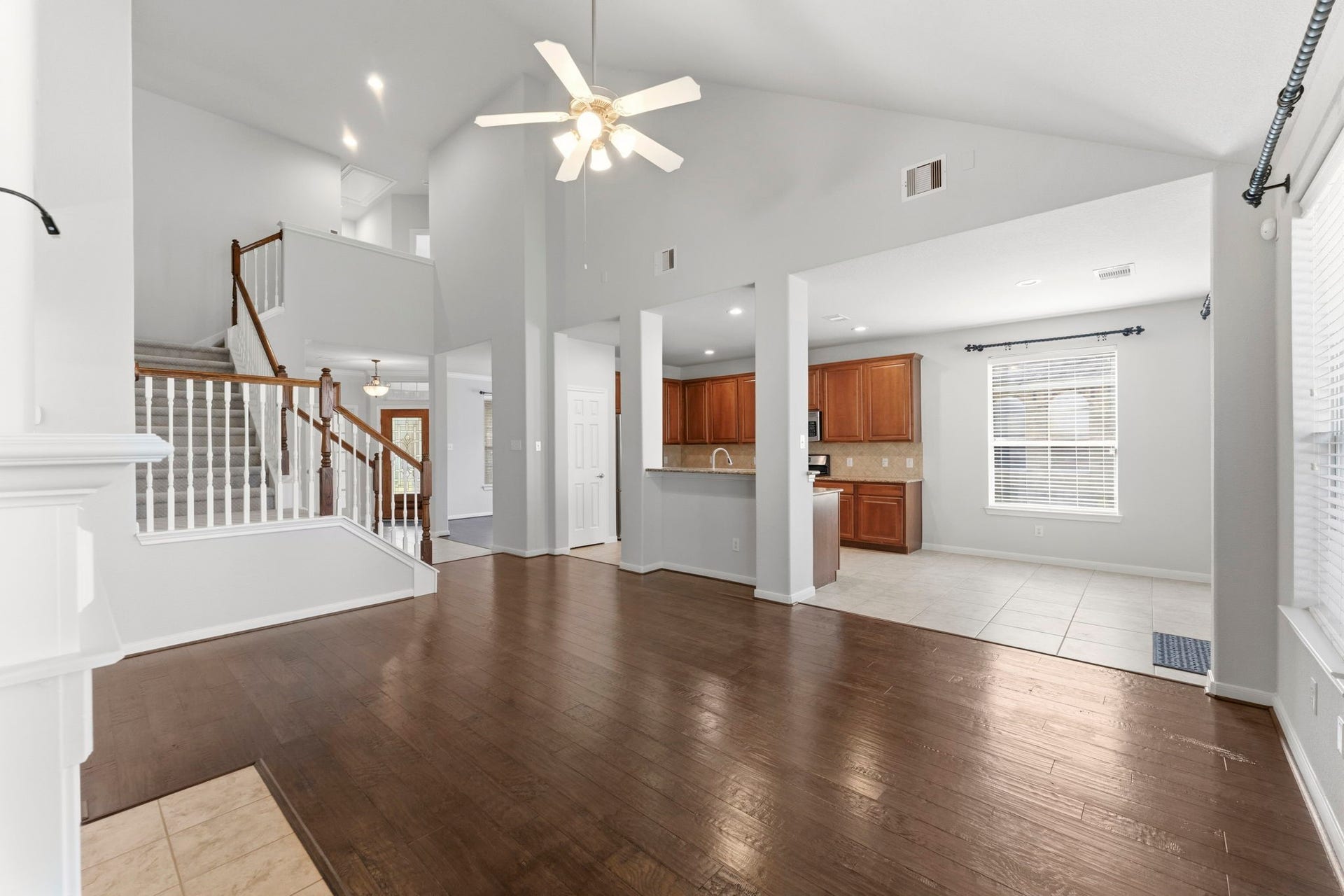 3 Bonwick Court, The Woodlands, TX 77382 3 Bonwick Court, The Woodlands, TX 77382
