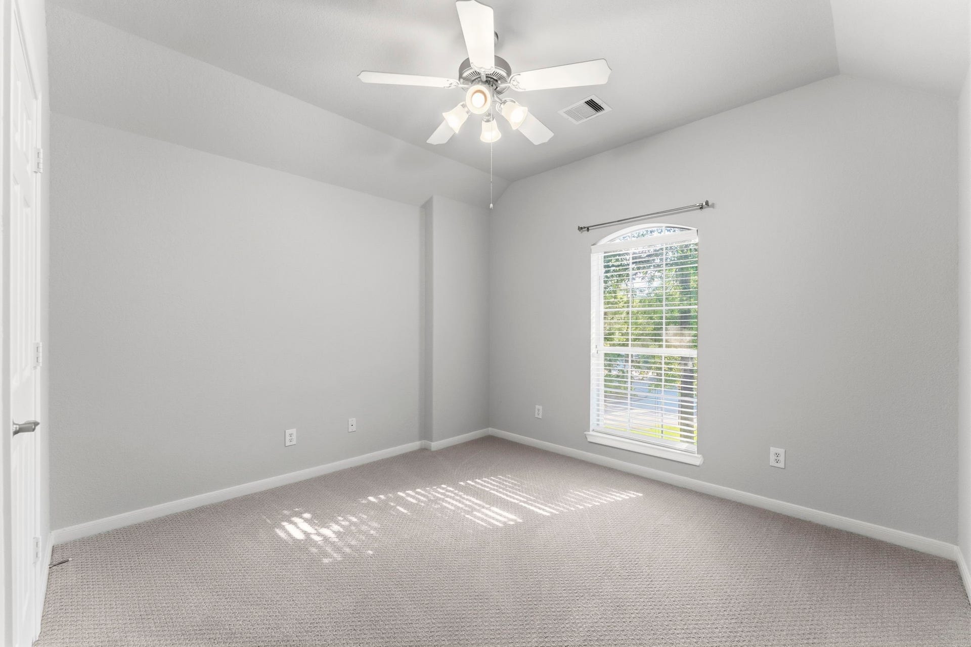 3 Bonwick Court, The Woodlands, TX 77382 3 Bonwick Court, The Woodlands, TX 77382