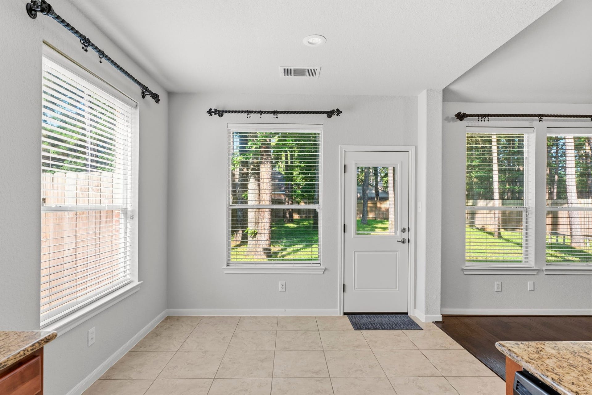 3 Bonwick Court, The Woodlands, TX 77382 3 Bonwick Court, The Woodlands, TX 77382