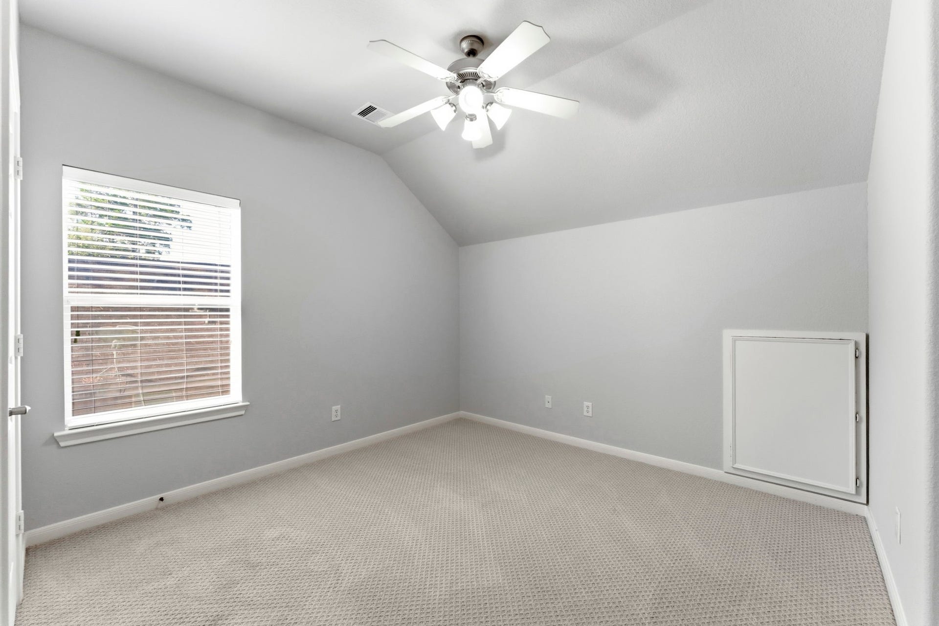 3 Bonwick Court, The Woodlands, TX 77382 3 Bonwick Court, The Woodlands, TX 77382