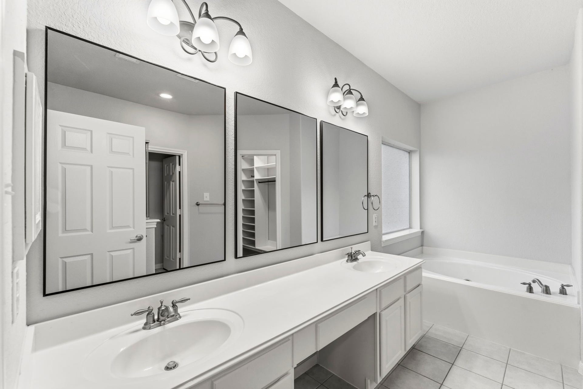 3 Bonwick Court, The Woodlands, TX 77382 3 Bonwick Court, The Woodlands, TX 77382