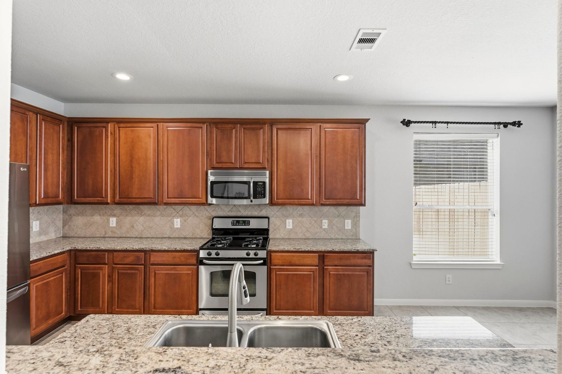 3 Bonwick Court, The Woodlands, TX 77382 3 Bonwick Court, The Woodlands, TX 77382