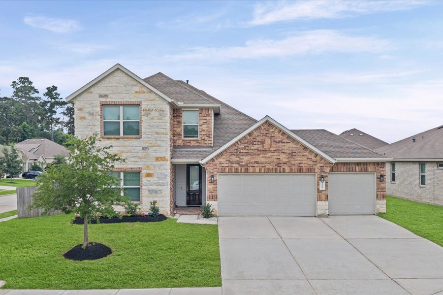 Property photo for 10218 Shore Acres Lane, Conroe, TX