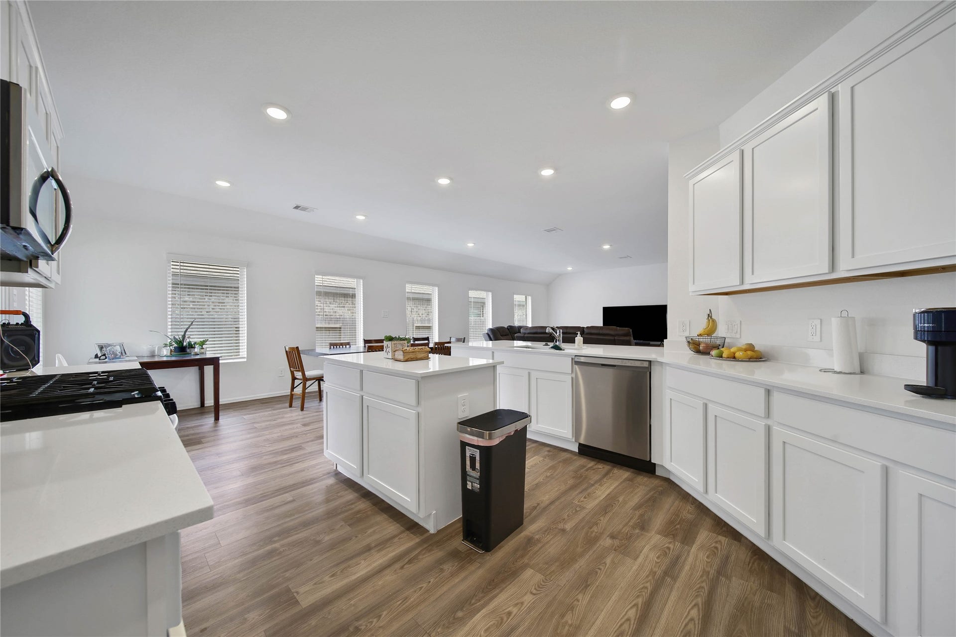 3125 Catalonion Court, Conroe, TX 77301 3125 Catalonion Court, Conroe, TX 77301