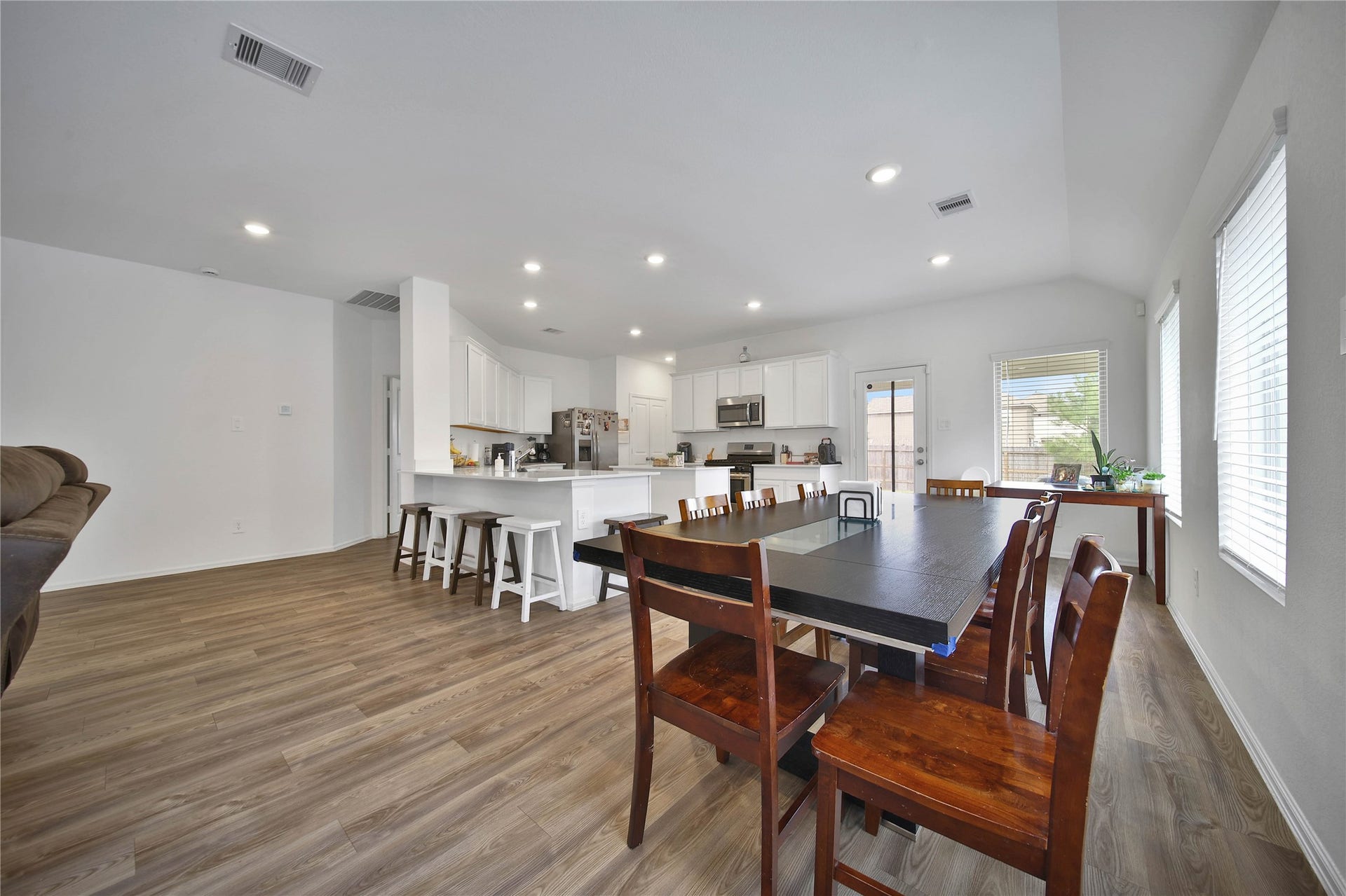 3125 Catalonion Court, Conroe, TX 77301 3125 Catalonion Court, Conroe, TX 77301