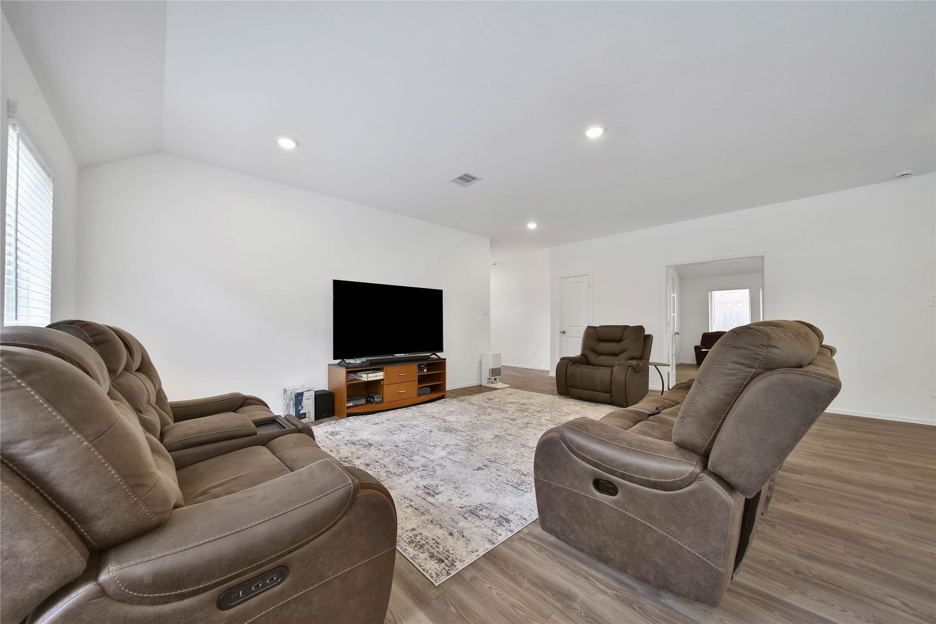 3125 Catalonion Court, Conroe, TX 77301 3125 Catalonion Court, Conroe, TX 77301