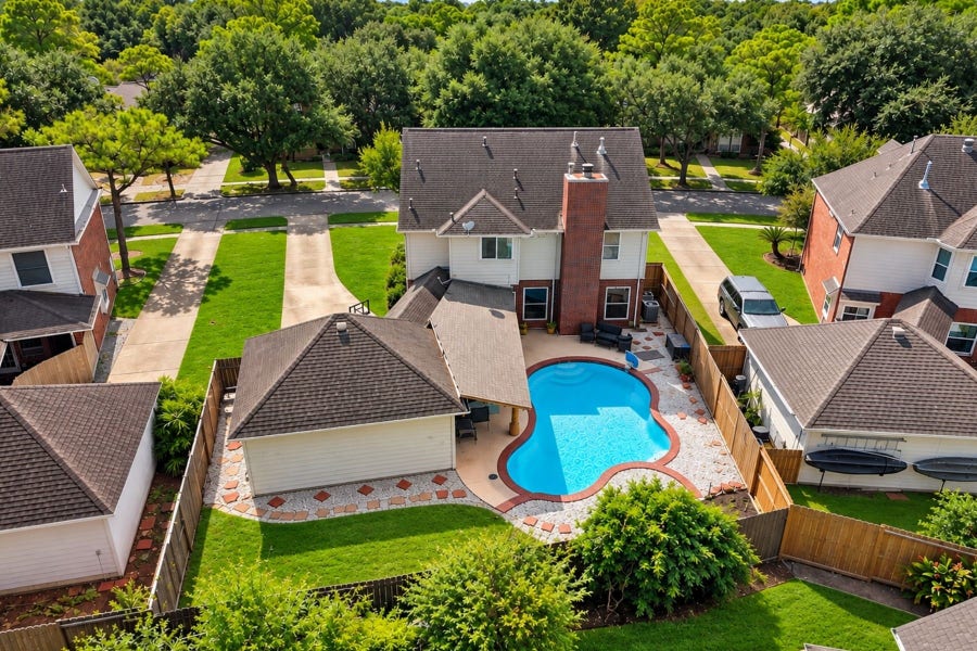 Property photo for 1908 Summer Reef Drive, League City, TX
