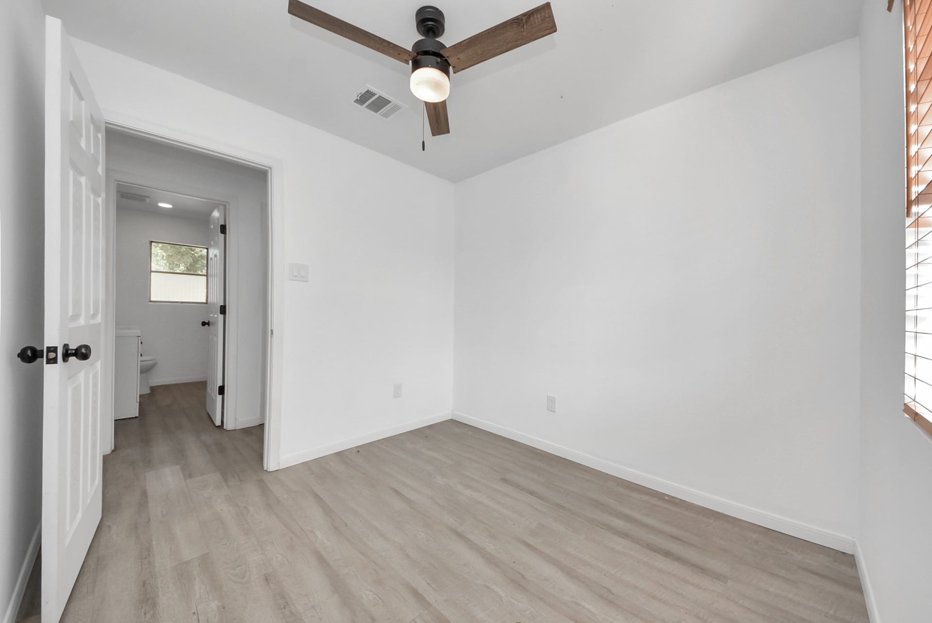 4819 Bethany Lane, Houston, TX 77039 4819 Bethany Lane, Houston, TX 77039
