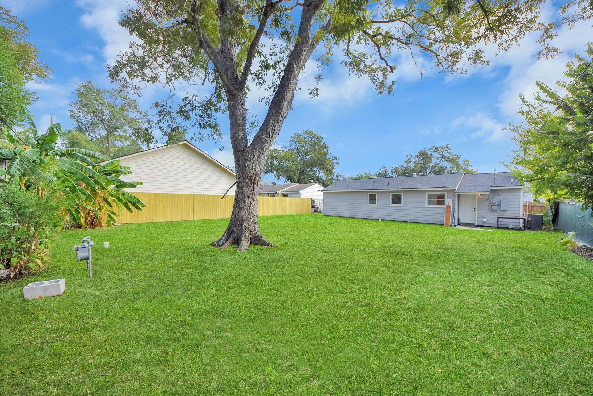 4819 Bethany Lane, Houston, TX 77039 4819 Bethany Lane, Houston, TX 77039
