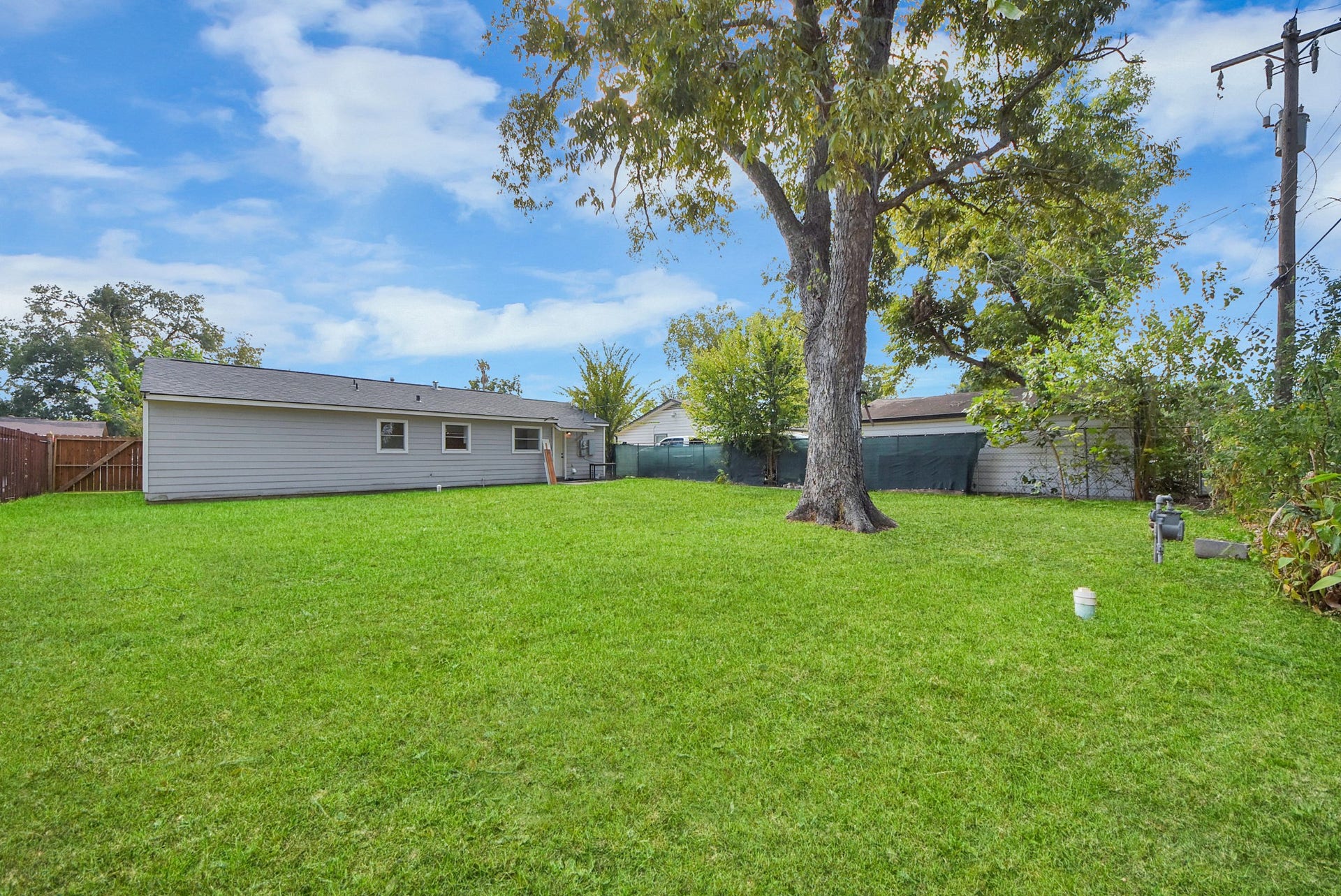 4819 Bethany Lane, Houston, TX 77039 4819 Bethany Lane, Houston, TX 77039