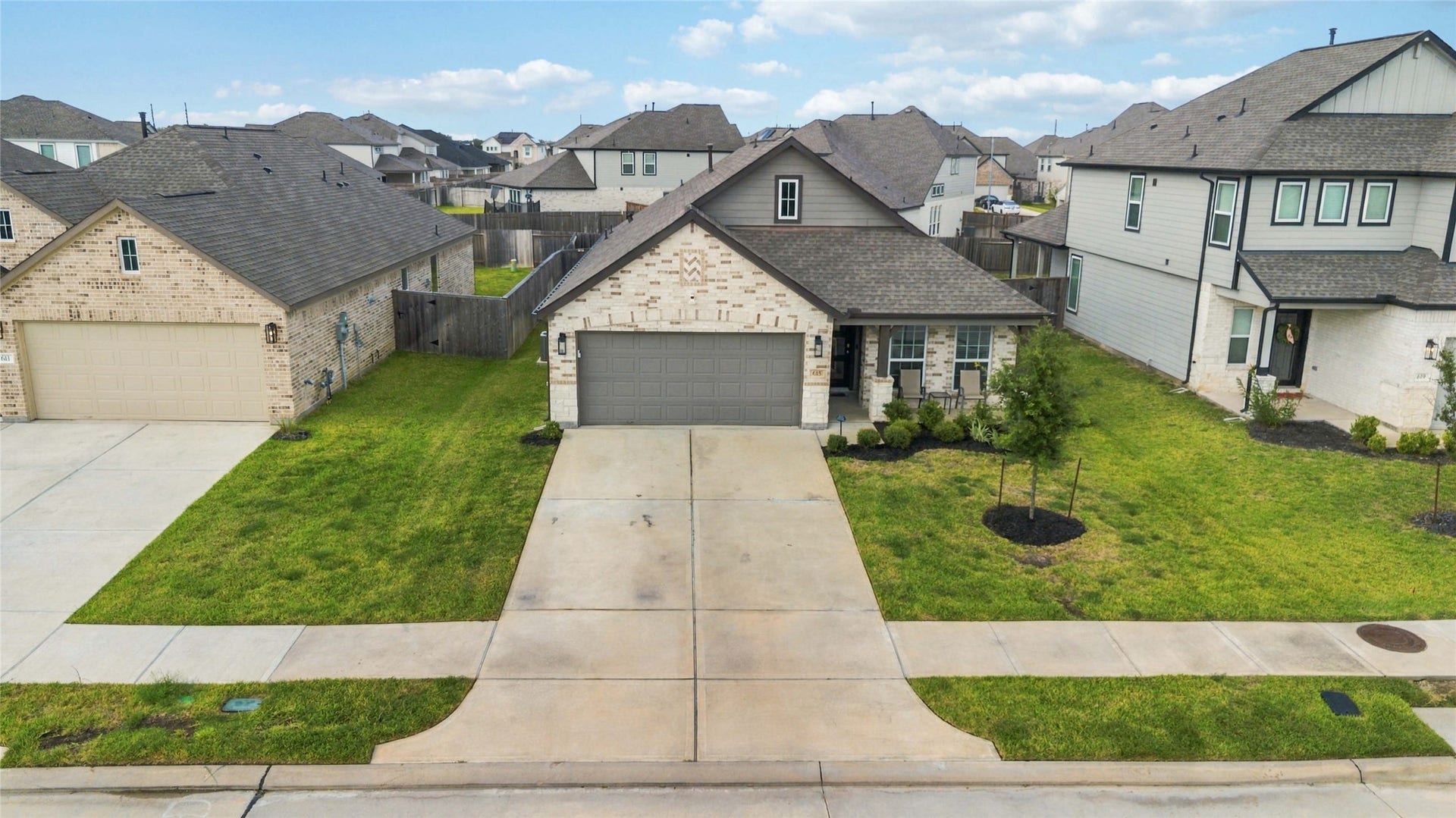 615 Orchard Vale Road, Rosharon, TX 77583 Schedule your appointment now!!!