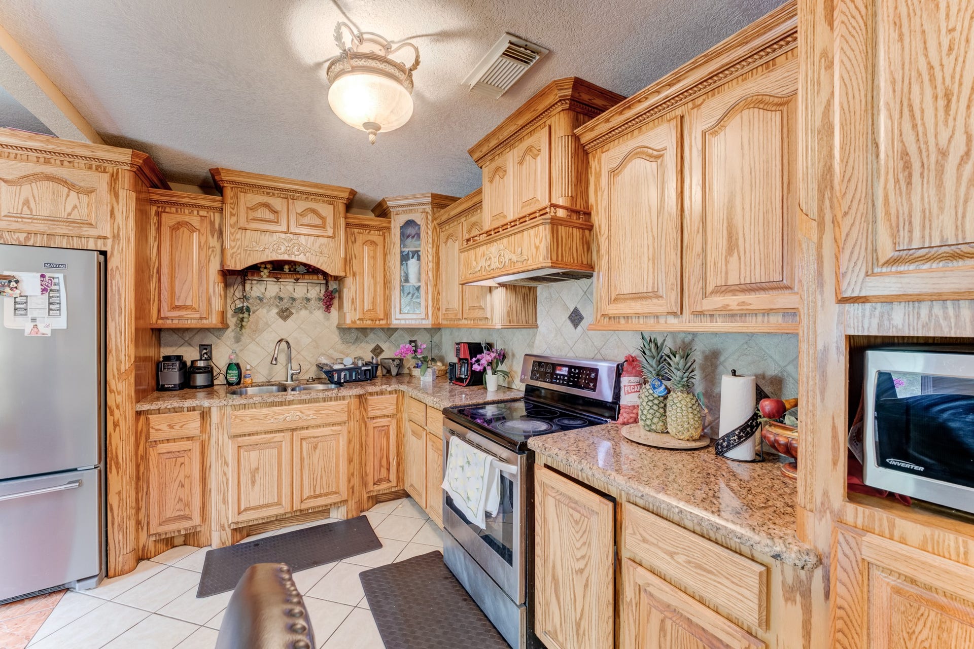 316 Hickman Lane, Angleton, TX 77515 316 Hickman Lane, Angleton, TX 77515
