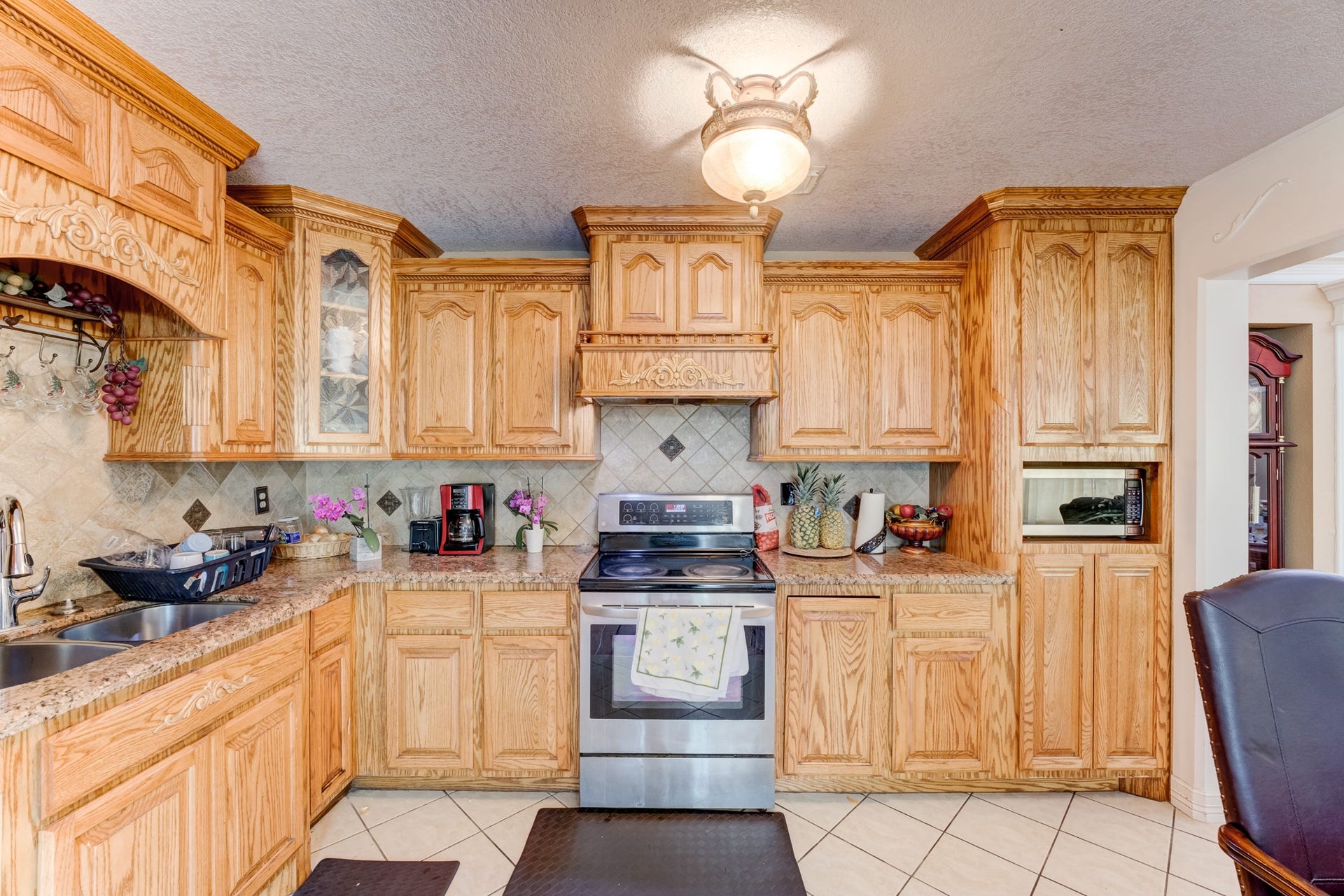 316 Hickman Lane, Angleton, TX 77515 316 Hickman Lane, Angleton, TX 77515