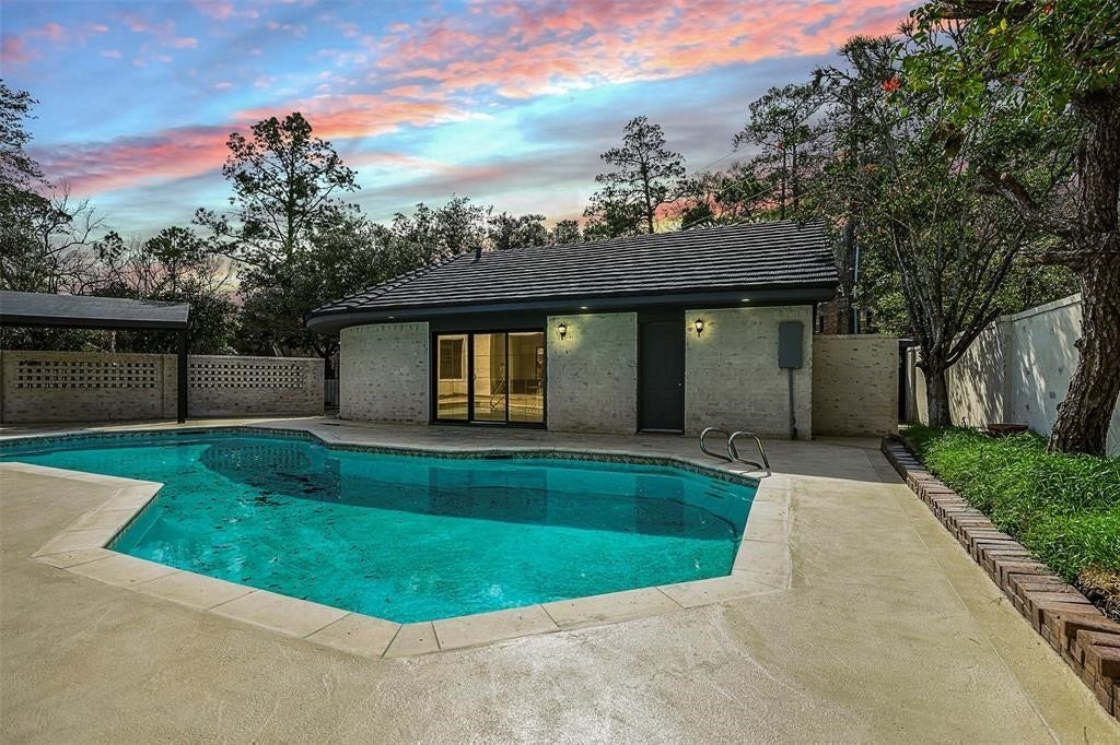 5614 Indian Circle, Houston, TX 77056 5614 Indian Circle, Houston, TX 77056