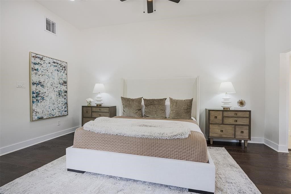 5614 Indian Circle, Houston, TX 77056 5614 Indian Circle, Houston, TX 77056