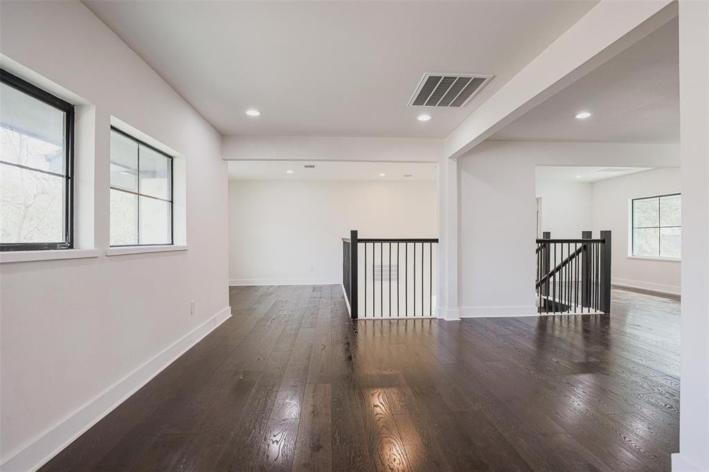 5614 Indian Circle, Houston, TX 77056 5614 Indian Circle, Houston, TX 77056