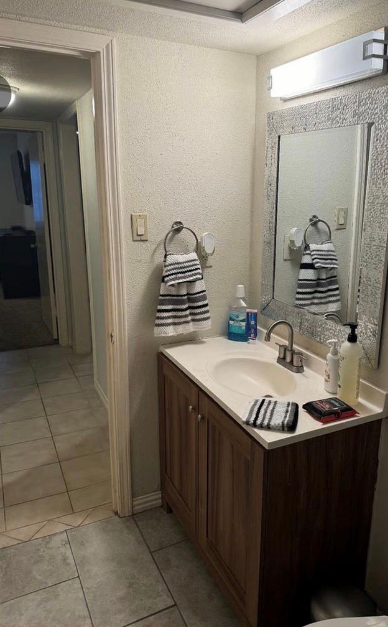 3131 Southwest Freeway, #B17, Houston, TX 77098