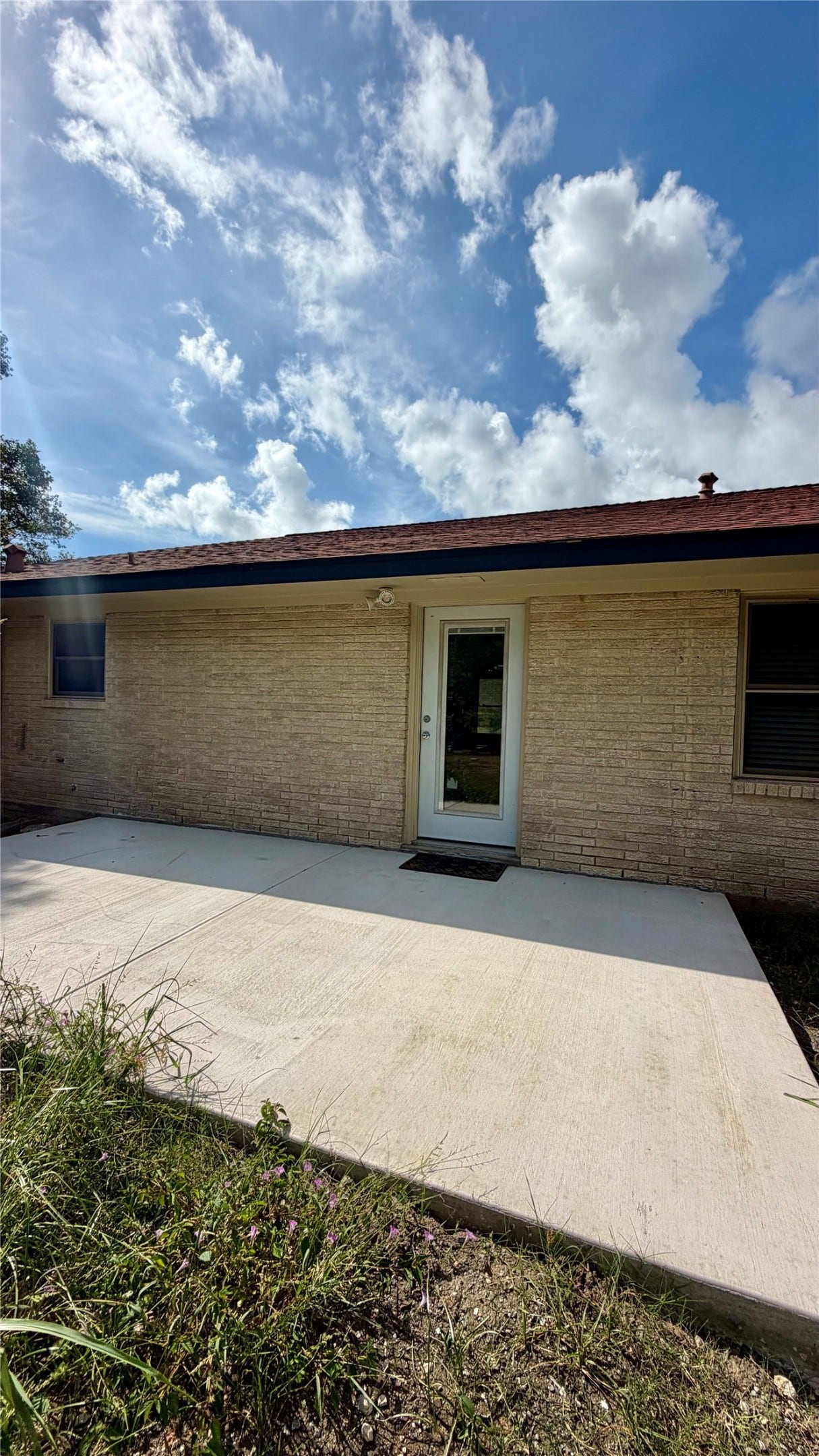 111 Grove Street, La Porte, TX 77571 Back Patio
